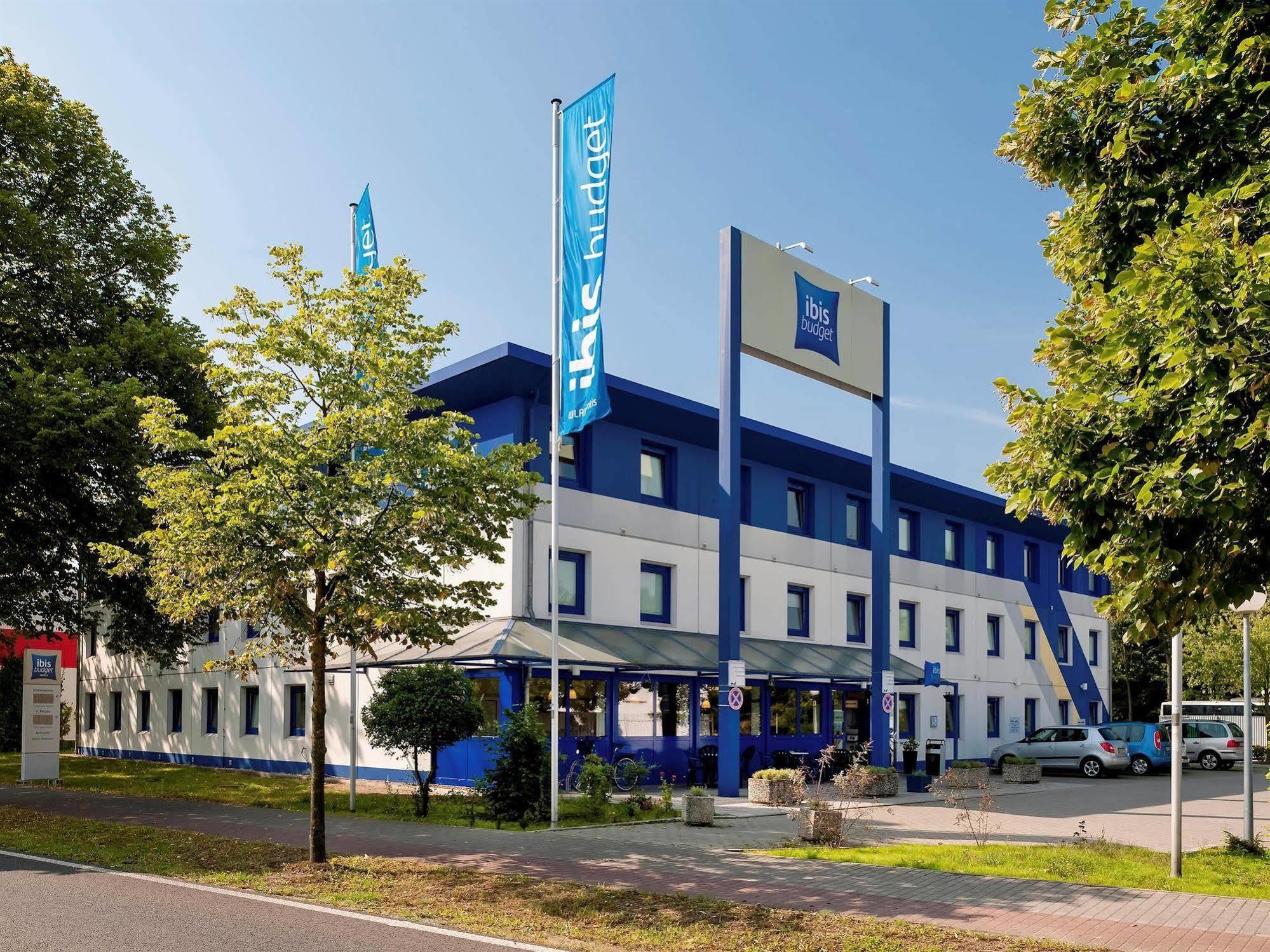 Готель Ibis Budget Berlin Генніґсдорф Екстер'єр фото