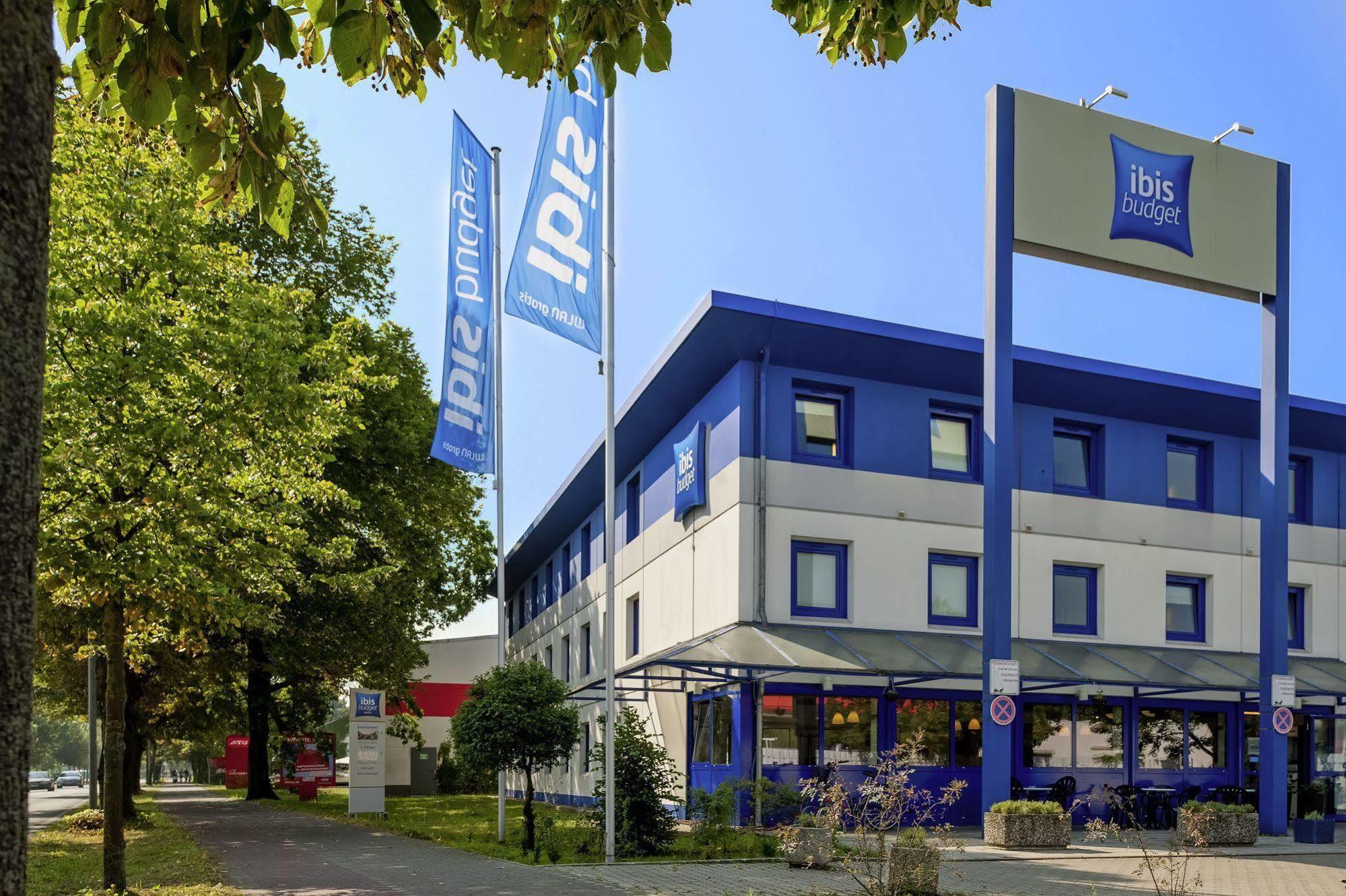 Готель Ibis Budget Berlin Генніґсдорф Екстер'єр фото